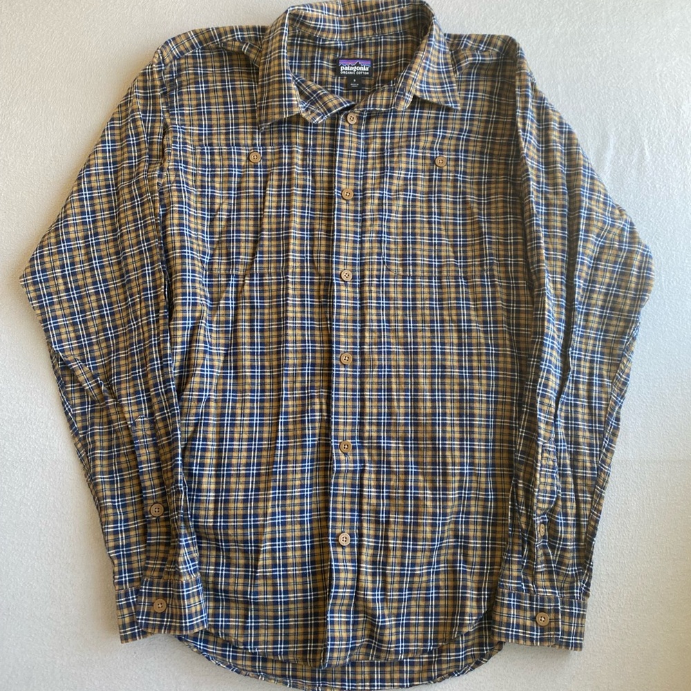 Patagonia Men's Plaid Button-Down Shirt in Blue and Brown